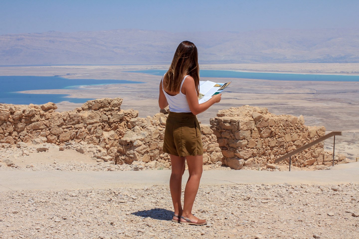 Carla en las Ruinas de Masada.